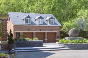 Photo 34- click for photo gallery